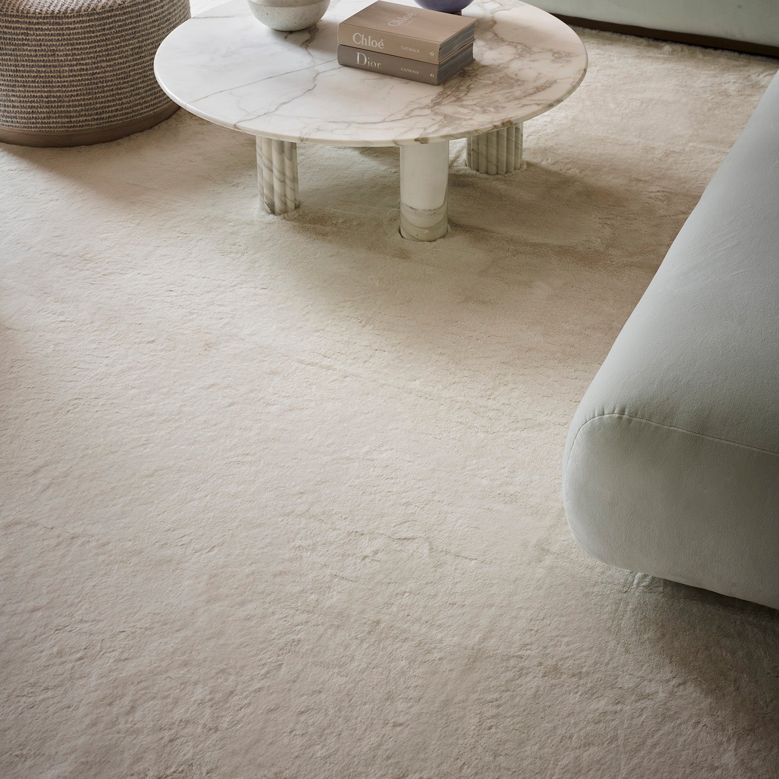 Bunny 'Angora'- 10' W x 14'L