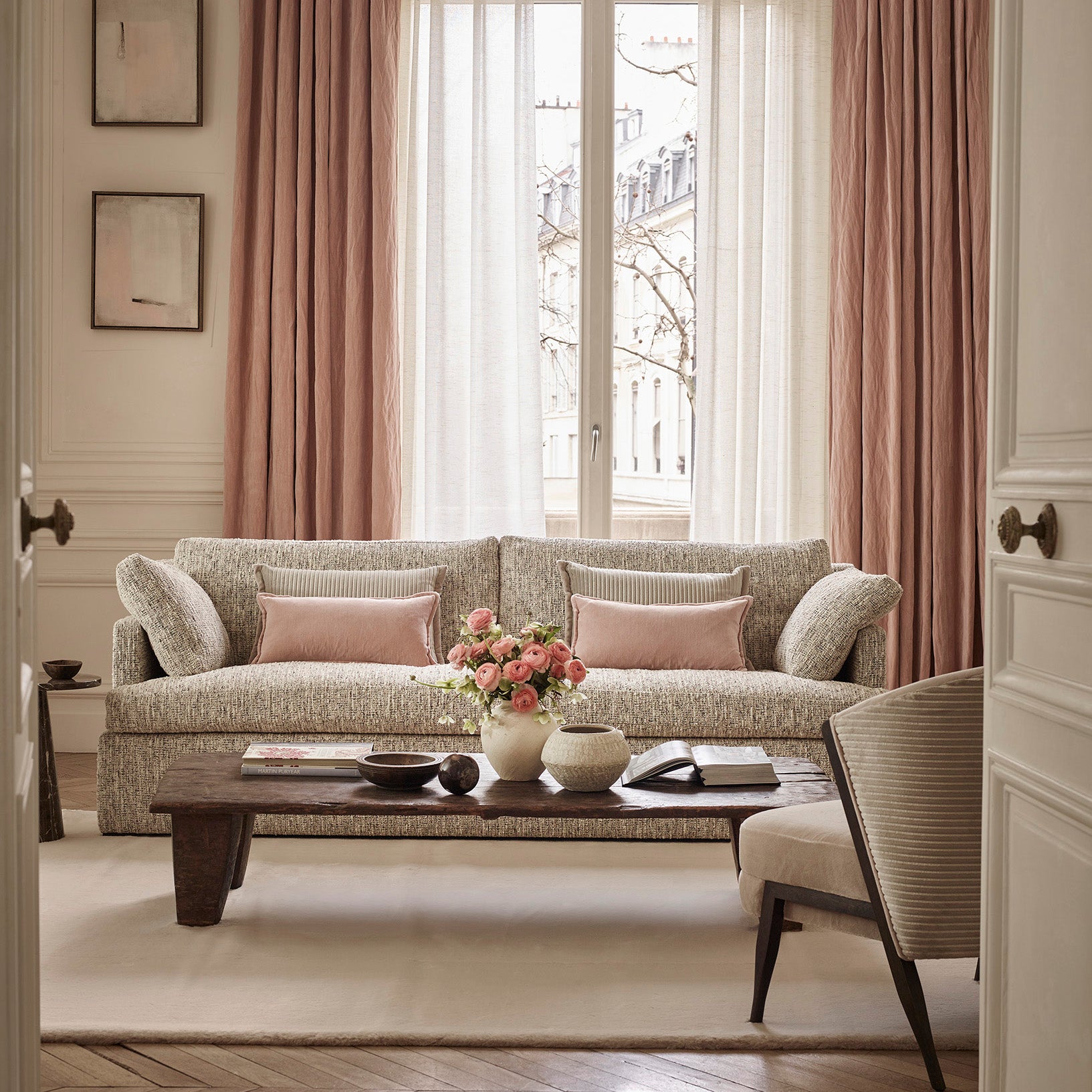 Bunny 'Brown Sugar'- 9'W x 12'L