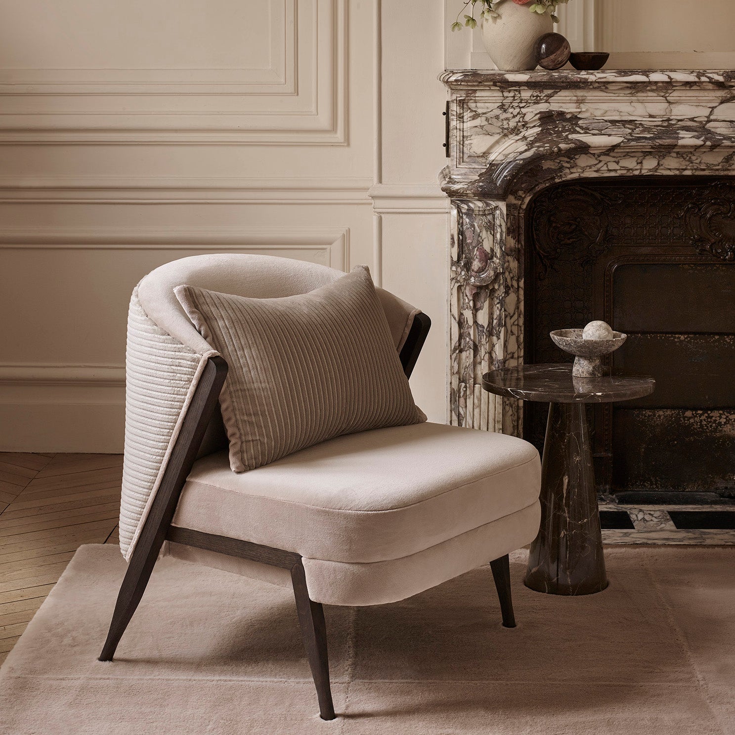 Bunny 'Brown Sugar'- 9'W x 12'L