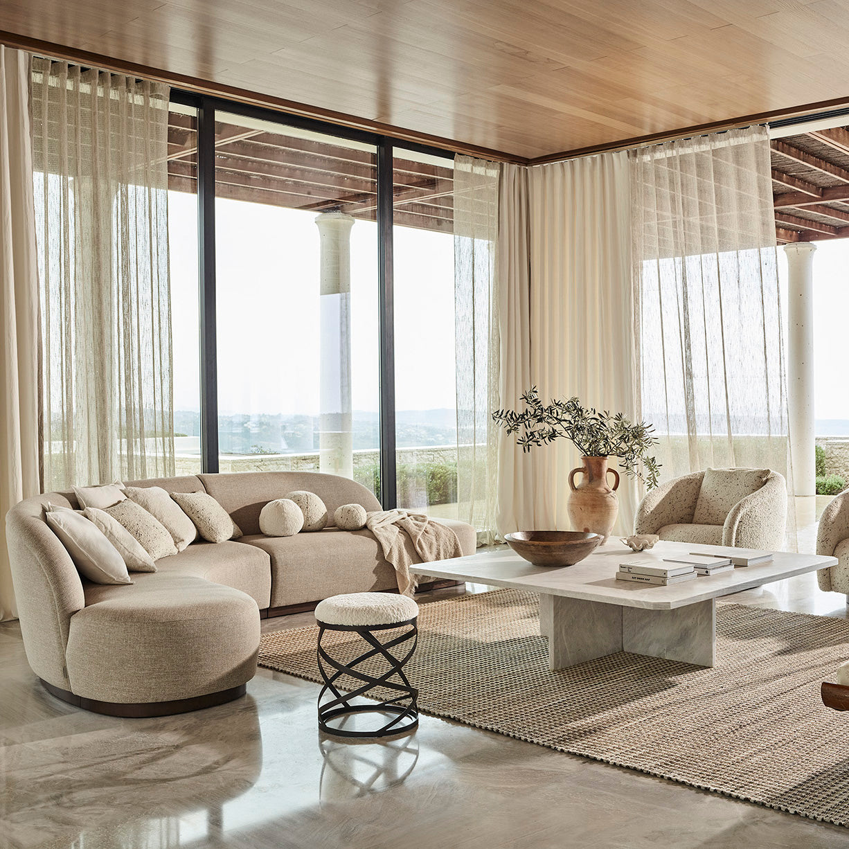 Nuvem 'Callisto' - 7'W x 7'2"L