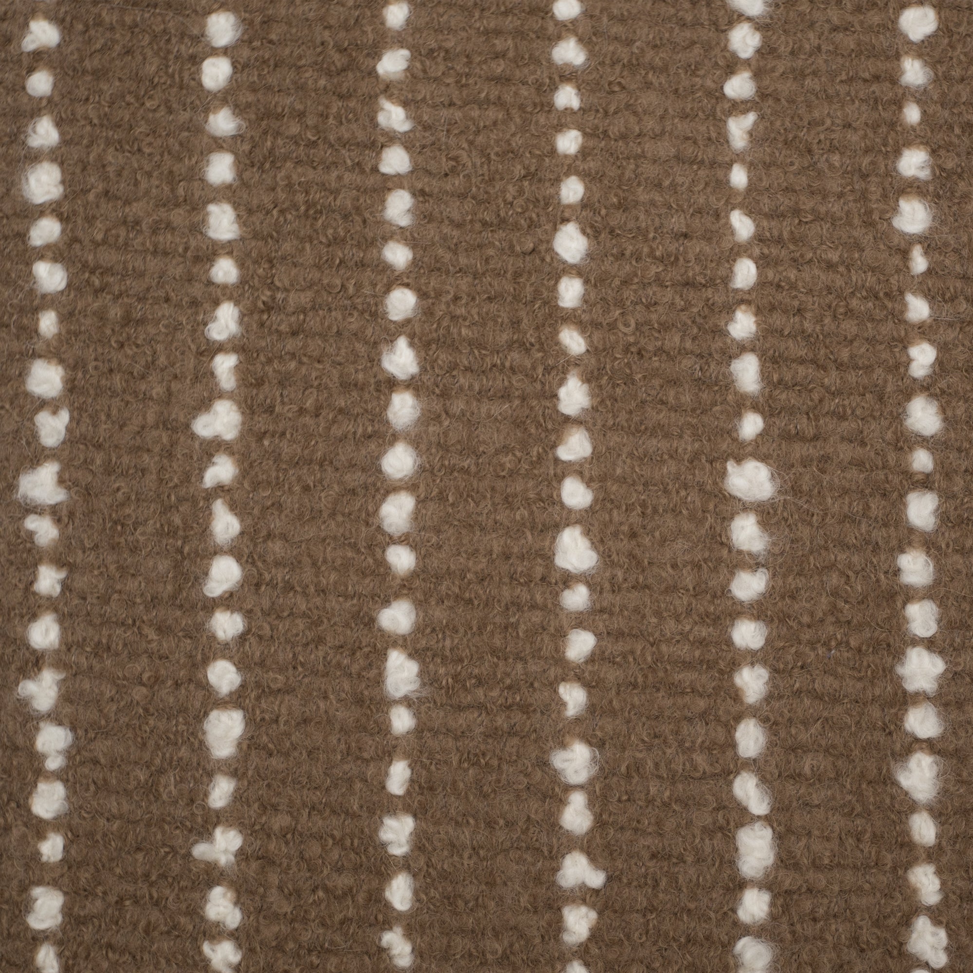 Camel/White (2-5004)