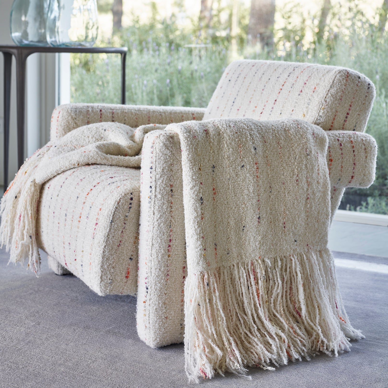 White/Party Favor (2-7135)